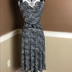 6P Black and White Dress